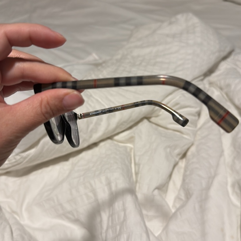 Burberry eyeglasses. Legs are bent - Picture 3 of 4